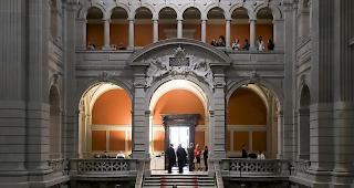 Etwas Zeit f&uuml;r die Wahlen. Die Umfrage nimmt bloss etwa 10 Minuten in Anspruch.