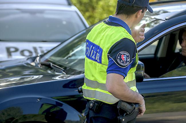 Der mutmassliche Doppelmörder wurde von der Kantonspolizei Tessin in der Nähe von Lugano verhaftet. 