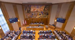 Die Initiative &laquo;F&uuml;r einen Kanton Wallis ohne Grossraubtiere&raquo; kommt vermutlich vors Volk. Die C-Parteien stellten am Dienstag im Kantonsparlament die Weichen.