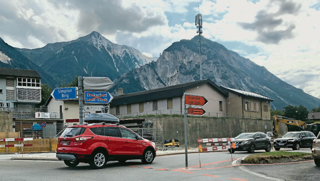 Trotz angepasster Beschilderung kommt es immer wieder zu prekären Verkehrsmanövern.