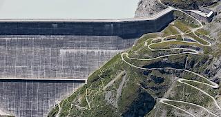 Gesetzesrevision: Bundesrat erhielt die Kompetenz zum Abschluss internationaler Vereinbarungen im Bereich Wasserkraftnutzung.
