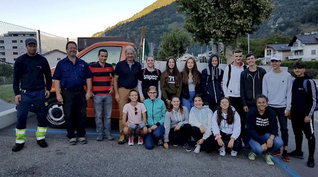 Natischer Schüler beteiligten sich am Freitag im Kampf gegen Littering.

