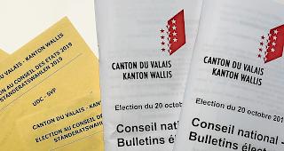 Jetzt ist der W&auml;hler dran. Die Listen f&uuml;r den St&auml;nderat (gelb) und Nationalrat m&uuml;ssen bis Ende Woche bei den W&auml;hlerinnen und W&auml;hlern sein.