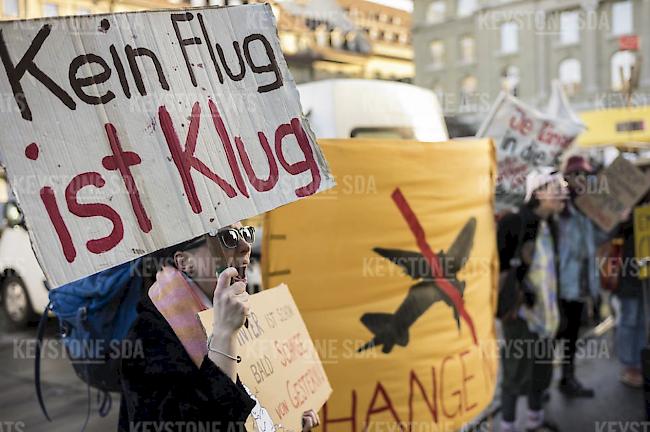 In Bern nahmen laut Schätzungen der Organisatoren 60