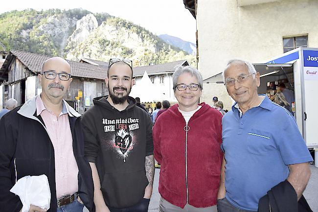 Roger (56), Alessandro (22), Beatrix Jeitziner (55), Naters, und Werner Garbely (82), Emmen LU.