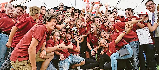 Riesenjubel: Die Jugendmusik Glis holte in Burgdorf gleich in beiden  Kategorien den Schweizer Meistertitel.