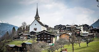 Ernen ist eine der f&uuml;nf Projektgemeinden des Smart-Villages-Projekts. Im Rahmen davon beginnt der Aufbau einer digitalen Gemeindeplattform. 