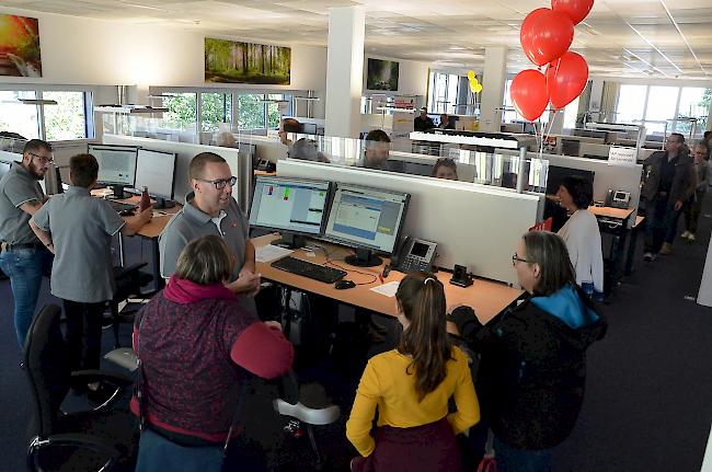 Spannend. Mitarbeiter des SBB Contact Centers zeigten am Samstag den Besuchern auf, wie die diversen Kundenanliegen behandelt werden.