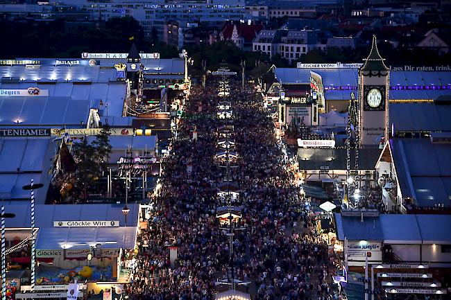 Am diesjährigen Oktoberfest waren alle Generationen vertreten: "vom Kleinkind bis zu Oma und Opa".