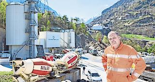 Otto Ruppen. Vor zwei Jahren erlangte der Bauunternehmer nationale Ber&uuml;hmtheit &ndash; er ersteigerte das &laquo;VS1&raquo;-Schild f&uuml;r &uuml;ber 160&thinsp;000 Franken.Foto Keystone