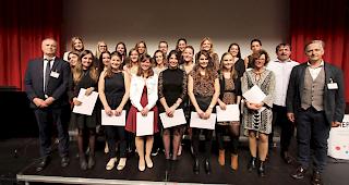 Die Oberwalliser Absolventen des Bachelorstudiengangs der P&auml;dagogischen Hochschule Wallis erhielten am Freitag in St. Maurice ihr Diplom.