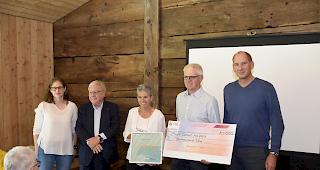 Die B&uuml;rli Schiirli Hofbeiz in Oberwald erh&auml;lt den &laquo;Goldenen Caesar&raquo; 2019 ausgezeichnet. 