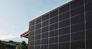 Der Verein Weindorf Salgesch setzt auf Photovoltaik. Der Strom versorgt die Betriebe, wird aber auch im &ouml;ffentlichen Stromnetz eingespeist.