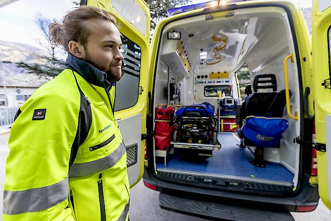 Die mobilen Notarztdienste von Monthey und Vevey werden im November am neuen Spitalstandort in Rennaz zusammengelegt. (Themenbild)