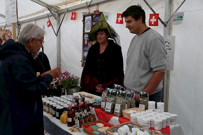 Impressionen vom zweiten Alp- und Bergproduktemarkt Oberwallis am Samstag im Landwirtschaftszentrum Visp.