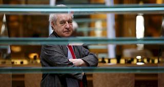 Der irische Autor John Banville.