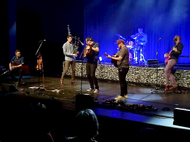 Sorgten für ausgelassene Stimmung: «Mànran», die Headliner des Abends