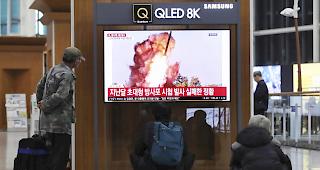 Nordkorea hat nach Angaben des s&uuml;dkoreanischen Milit&auml;rs mindestens zwei zun&auml;chst nicht identifizierte Projektile &uuml;ber offenes Meer abgefeuert.