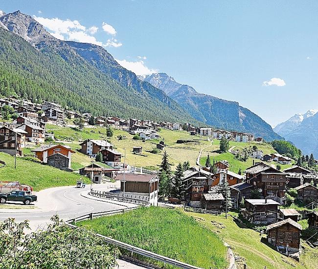 Im Grächner Quartier «Bina» fühlen sich Bewohner  zunehmend von Drohnenflügen gestört.