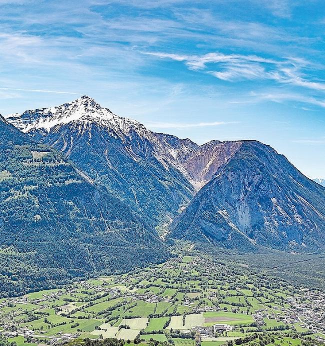 Blick auf den Illgraben von Guttet-Feschel aus.