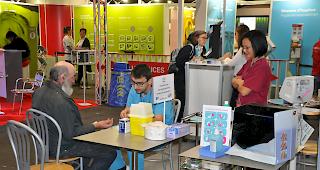 Pieks &ndash; die Messebesucher k&ouml;nnen sich nat&uuml;rlich auch allen m&ouml;glichen medizinischen Checks unterziehen.