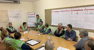 Der Regionale F&uuml;hrungsstab Embd-Stalden-T&ouml;rbel f&uuml;hrte am Samstag eine Gross&uuml;bung durch.