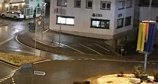 In der Nacht von Sonntag auf Montag waren f&uuml;nf Rinder in Susten auf der Kantonsstrasse unterwegs. Durch die Vierbeiner auf der Fahrbahn ist es zu keinen Vorf&auml;llen gekommen. 