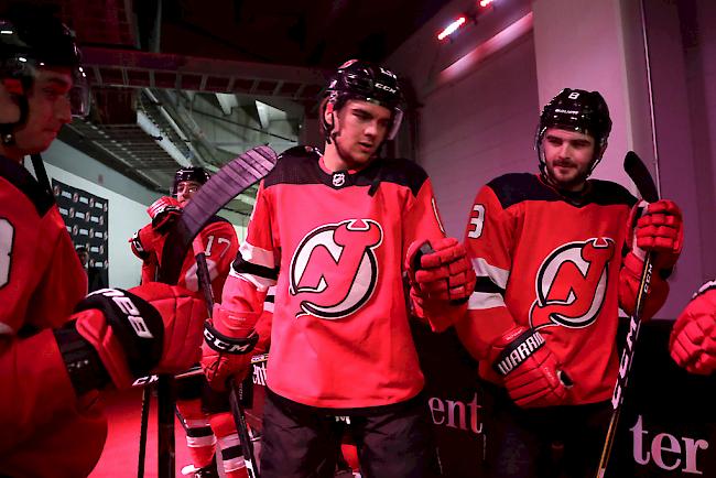 Nico Hischier verlor mit den New Jersey Devils die Partie gegen die Pittsburgh Penguins. 