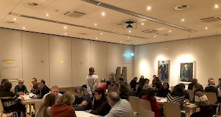 Die Bev&ouml;lkerung an der Arbeit: in Gruppen wurden Vorschl&auml;ge und Ideen zu den Bereichen Wirtschaft, Gesellschaft und Umwelt erarbeitet.