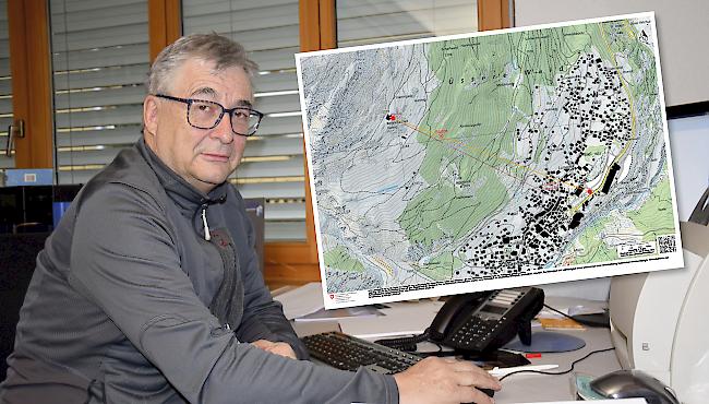 Rinaldo Andenmatten arbeitet an einer möglichen Alternative (kl. Bild) für die neue «Hannigbahn» in Saas-Fee.