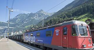 Die Wettbewerbskommission Weko wird die geplante &Uuml;bernahme eines Teils von SBB Cargo durch vier Strassentransportunternehmen vertieft pr&uuml;fen.