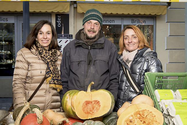 Tanja Ruppen (48), Visp, Tobias Marte (47), Ried-Brig, und Sandra Brantschen (48), Visp.