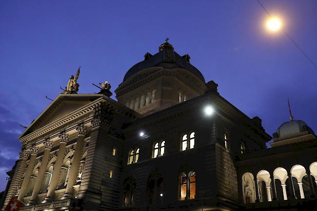 Nach kurzer Nachtruhe kommt um 8 Uhr die Vereinigte Bundesversammlung im Nationalratssaal zusammen. 