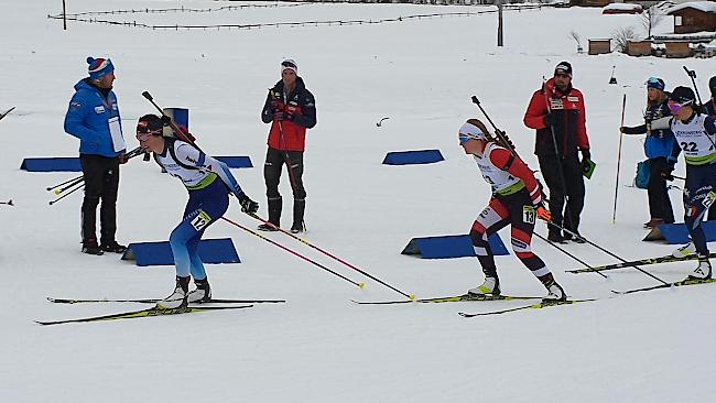 Sabine Di Lallo mit der Nummer 12 zeigt beim IBU Cup in Ridnaun eine starke Leistung.