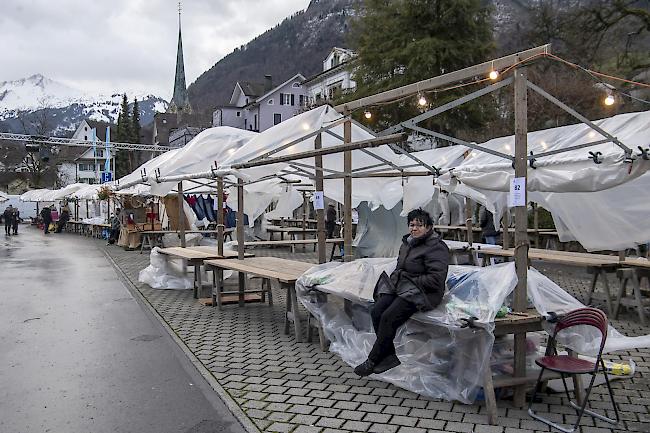 «Veiko» machte am Samstag den Standbetreibern am Stanser Weihnachtsmarkt einen Strich durch die Rechnung.