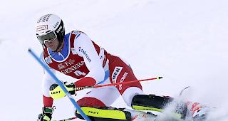 Auf Podestkurs scheidet Ramon Zenh&auml;usern im zweiten Durchgang aus.