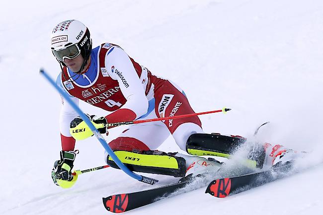 Auf Podestkurs scheidet Ramon Zenhäusern im zweiten Durchgang aus.