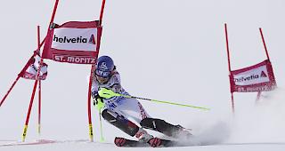 Die Schweizerinnen bezogen im Parallelslalom von St. Moritz eine Niederlage. Den Sieg holte sich Petra Vlhova (Bild).
