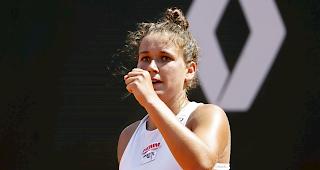 Erfolgreiche Ylena In-Albon, Meisterin im Doppel und Vizemeisterin in Einzel.