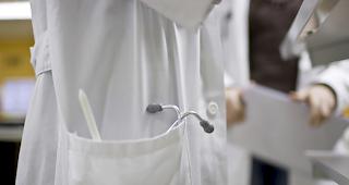 F&uuml;r die Studie &laquo;International Health Policy Survey&raquo; des Commonwealth Fund wurden in elf Hochpreisl&auml;ndern insgesamt &uuml;ber 13'000 &Auml;rztinnen und &Auml;rzte der medizinischen Grundversorgung befragt.