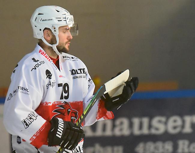 Spiel immer kontrolliert. Verteidiger Sandro Wiedmer und Visp.