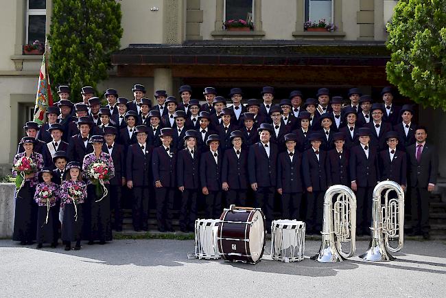 Die Musikgesellschaft «Harmonie» aus Salgesch.