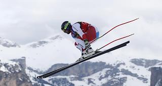 Im Training zu den beiden Abfahrten auf der Pista Stelvio verliert Beat Feuz eine halbe Sekunde auf Brice Roger.