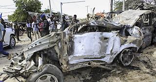 Bei einem Autobombenanschlag in der somalischen Hauptstadt Mogadischu sind zahlreiche Menschen get&ouml;tet worden.