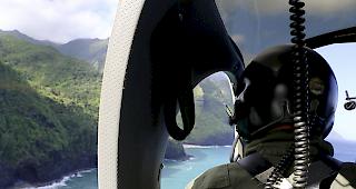 Bei einem Absturz eines Ausflugshelikopters &uuml;ber Hawaii ist eine vierk&ouml;pfige Familie aus der Schweiz ums Leben gekommen.