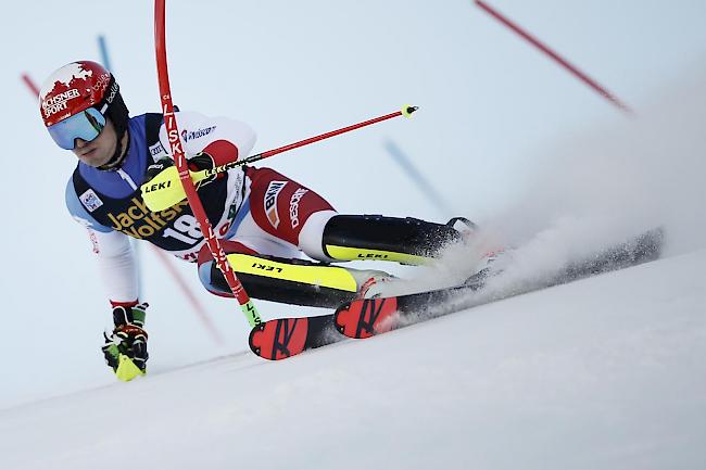 Der 23-Jährige Meillard zeigt einen starken Slalom und fährt in der Kombi von Bormio auf Rang 3.