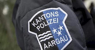 Eine Patrouille der Kantonspolizei stoppte den VW nach wenigen Minuten in der N&auml;he von Suhr AG. Am Steuer sass ein 43-j&auml;hriger Kroate aus dem Bezirk Zofingen.