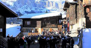 Der Neujahrsempfang in Albinen war laut Verantwortlichen ein voller Erfolg. Vor allem der neugeborene Nachwuchs sorgte f&uuml;r grosse Freude.