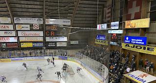 1700 Fans beim Visper Gastspiel am Dienstagabend in der Ajoie.