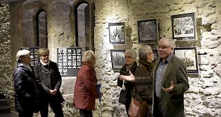 Begegnungen.&nbsp;Arnold Steiner, Pr&auml;sident der Stiftung Schloss Leuk: &laquo;'Identit&auml;ten' macht Begegnungen m&ouml;glich&raquo;.